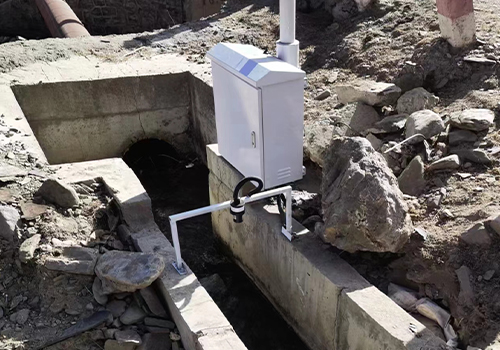 Ultrasonic Open Channel Flowmeter without Weir