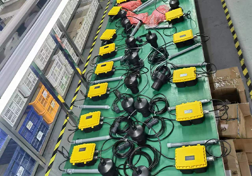 3.6V Low-Power Manhole Level Gauge