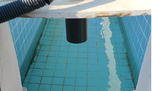 Ultrasonic open channel flow meter