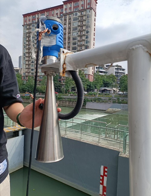 Water Level Measuring Instrument
