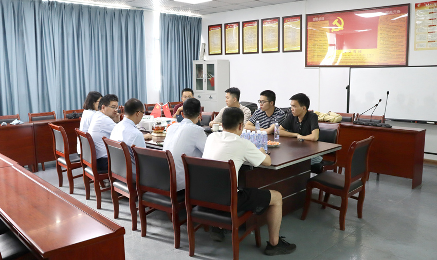 Xiamen University Information College Underwater Acoustic Communication Team Visits Fuzhou Dayu for Exchange and Learning.jpg